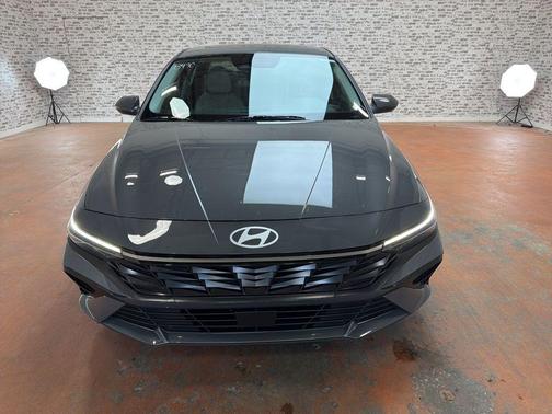 Gray 2025 Hyundai ELANTRA Limited