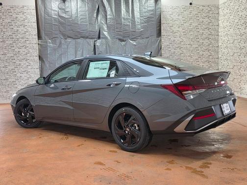 2026 Hyundai ELANTRA SEL