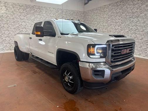 Summit White 2018 GMC Sierra 3500 Base