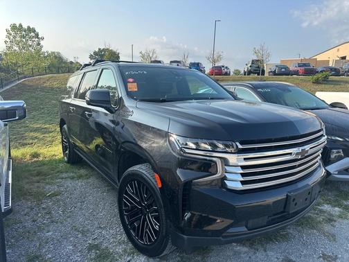 2021 Chevrolet Suburban High Country