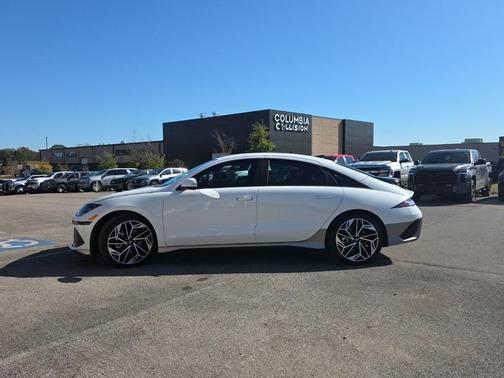 2025 Hyundai IONIQ 6 SEL