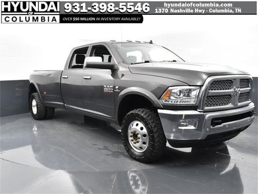 Photo 3 of 31 of 2018 RAM 3500 Laramie