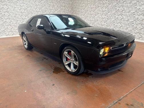 Pitch Black Clearcoat 2015 Dodge Challenger R/T