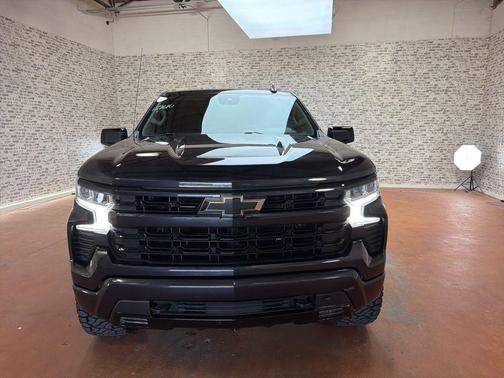 Dark Ash Metallic 2022 Chevrolet Silverado 1500 RST