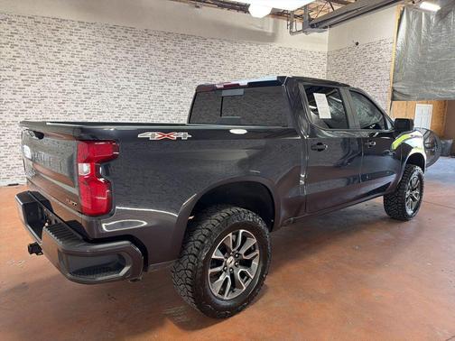 Dark Ash Metallic 2022 Chevrolet Silverado 1500 RST