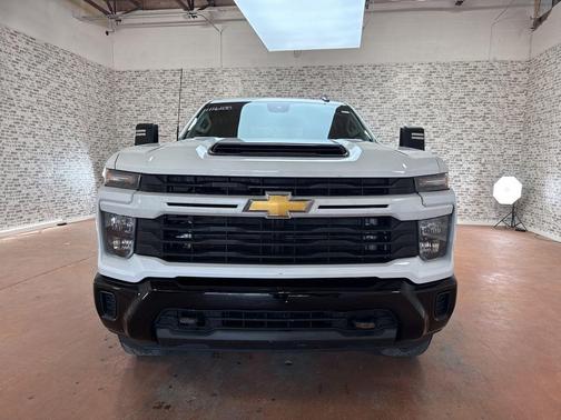 2024 Chevrolet Silverado 2500 Custom