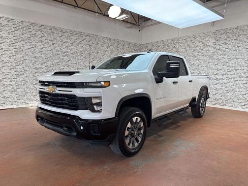2024 Chevrolet Silverado 2500 Custom