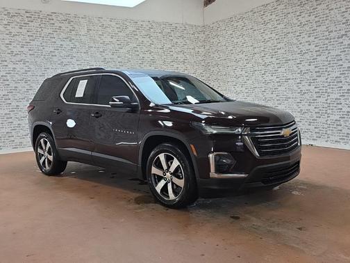 2022 Chevrolet Traverse LT Leather