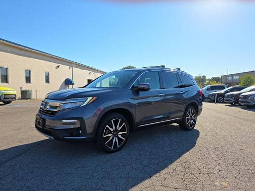 2019 Honda Pilot Touring 8-Passenger