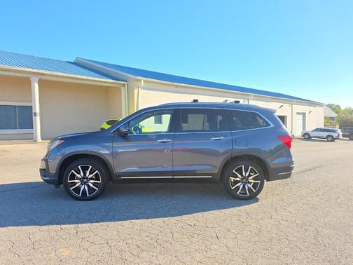 2019 Honda Pilot Touring 8-Passenger