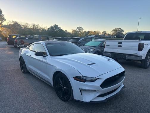 2021 Ford Mustang EcoBoost
