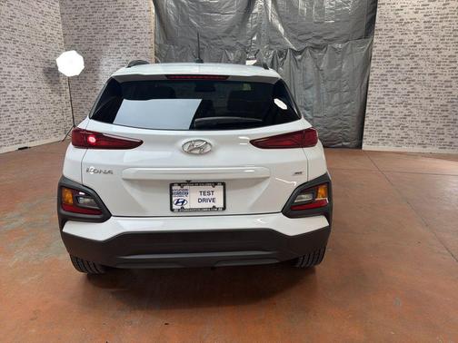 2020 Hyundai KONA SEL