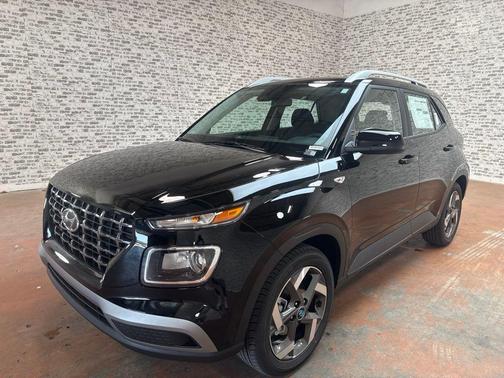 Onyx Black 2026 Hyundai VENUE SEL