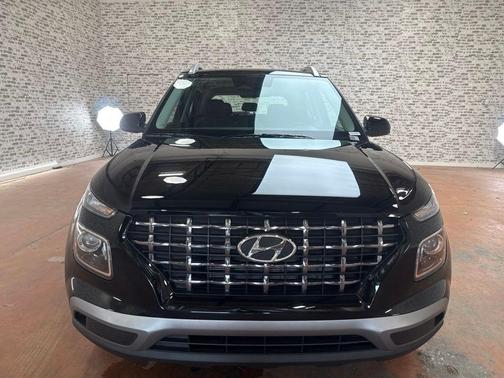 Onyx Black 2026 Hyundai VENUE SEL