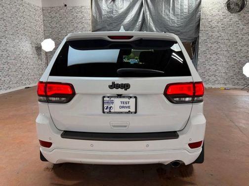 Bright White Clearcoat 2021 Jeep Grand Cherokee Limited