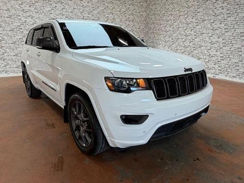 Bright White Clearcoat 2021 Jeep Grand Cherokee Limited