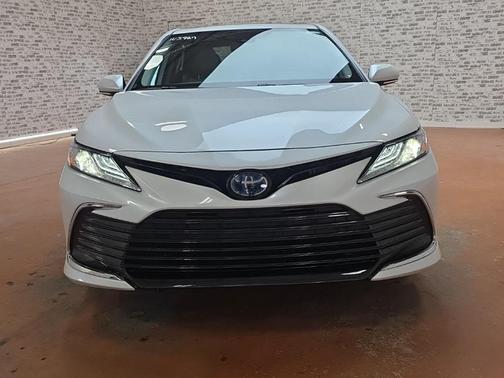 2024 Toyota Camry Hybrid XLE