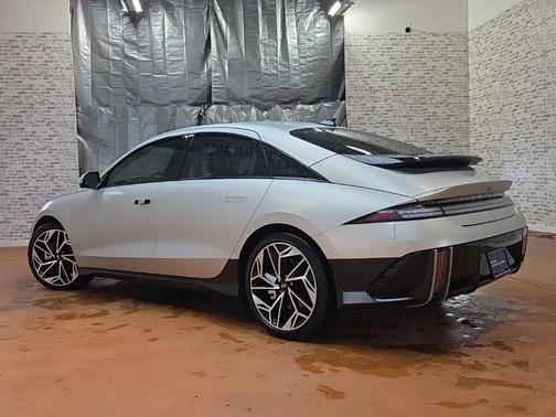 2025 Hyundai IONIQ 6 Limited