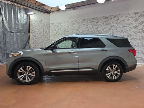 2020 Ford Explorer Platinum