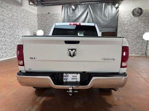 Bright White Clearcoat 2022 RAM 1500 Classic SLT