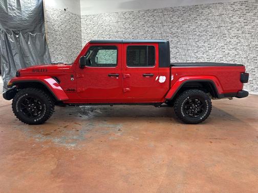 2024 Jeep Gladiator Sport