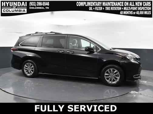2022 Toyota Sienna XLE