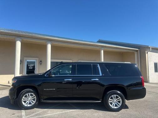 2018 Chevrolet Suburban LT