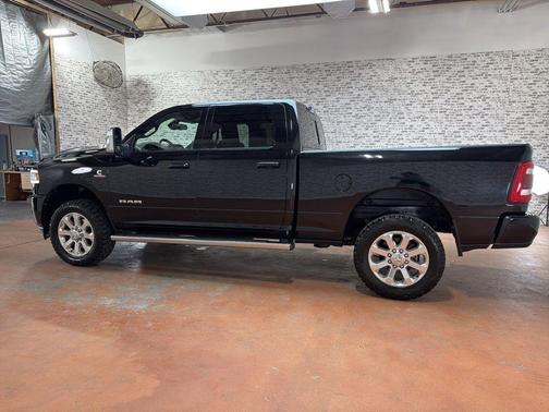 Diamond Black 2024 RAM 2500 Laramie