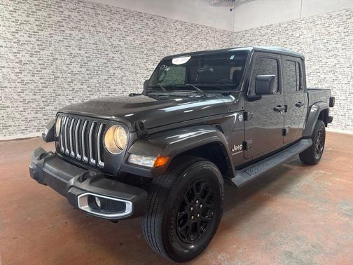Granite Crystal Clearcoat Metallic 2023 Jeep Gladiator Overland