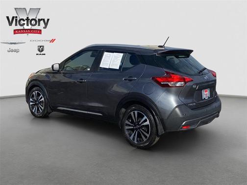 2020 Nissan Kicks SR