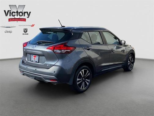 2020 Nissan Kicks SR