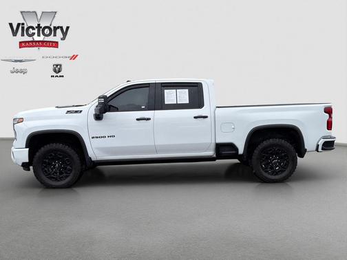 Summit White 2024 Chevrolet Silverado 2500 LTZ