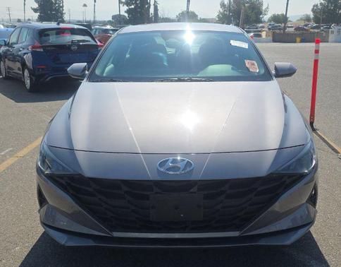 Fluid Metal 2022 Hyundai ELANTRA SEL