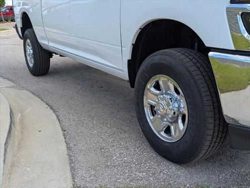 2025 RAM 2500 Tradesman Crew Cab 4x4 6'4' Box