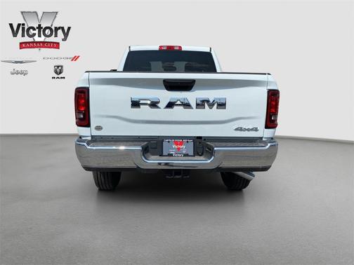 2025 RAM 2500 Tradesman Crew Cab 4x4 6'4' Box