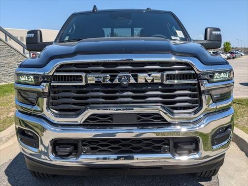 2025 RAM 2500 Big Horn Crew Cab 4x4 6'4' Box