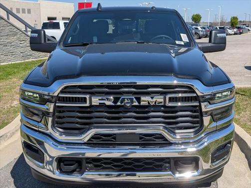 2025 RAM 2500 Big Horn Crew Cab 4x4 6'4' Box