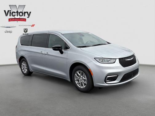 Silver Mist Clearcoat 2026 Chrysler Pacifica L