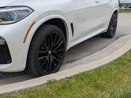 2020 BMW X5 M50i