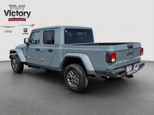 Anvil Clearcoat 2026 Jeep Gladiator Sport S