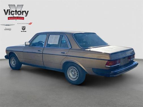 1985 Mercedes-Benz E-Class 300 D