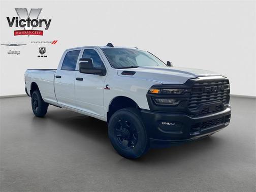2026 RAM 2500 Tradesman Crew Cab 4x4 8' Box