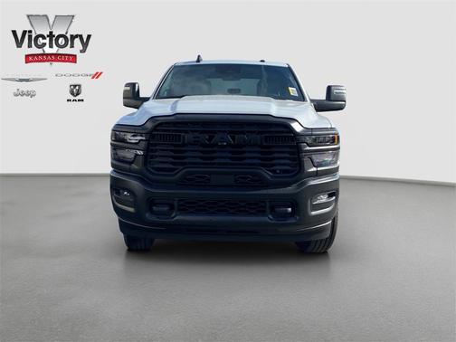 2026 RAM 2500 Tradesman Crew Cab 4x4 8' Box