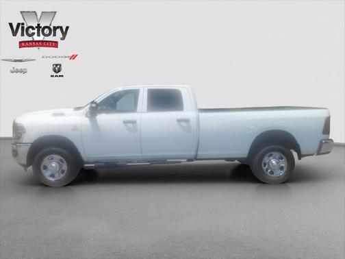 2025 RAM 2500 Tradesman Crew Cab 4x4 8' Box