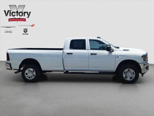 2025 RAM 2500 Tradesman Crew Cab 4x4 8' Box