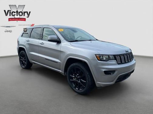 2021 Jeep Grand Cherokee Laredo