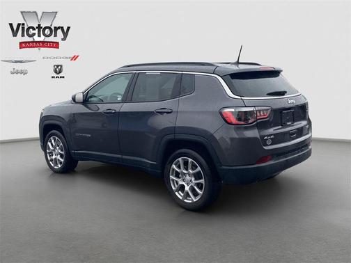 2024 Jeep Compass Latitude Lux
