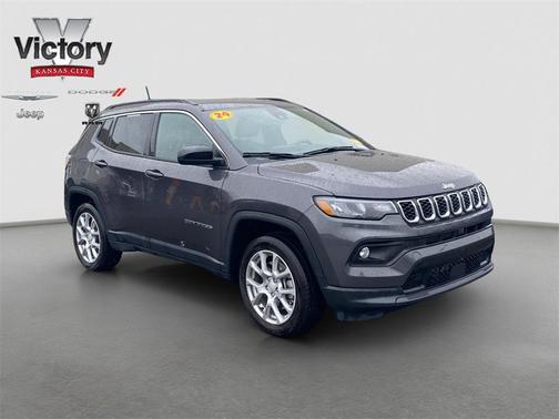2024 Jeep Compass Latitude Lux