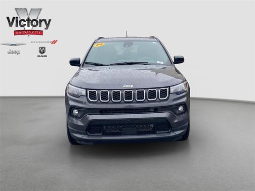 2024 Jeep Compass Latitude Lux