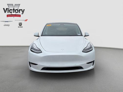Pearl White Multi-Coat 2021 Tesla Model Y Long Range Dual Motor All-Wheel Drive